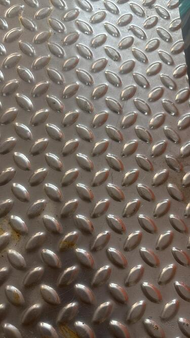 Checkered Embossed Sheets - Image 3